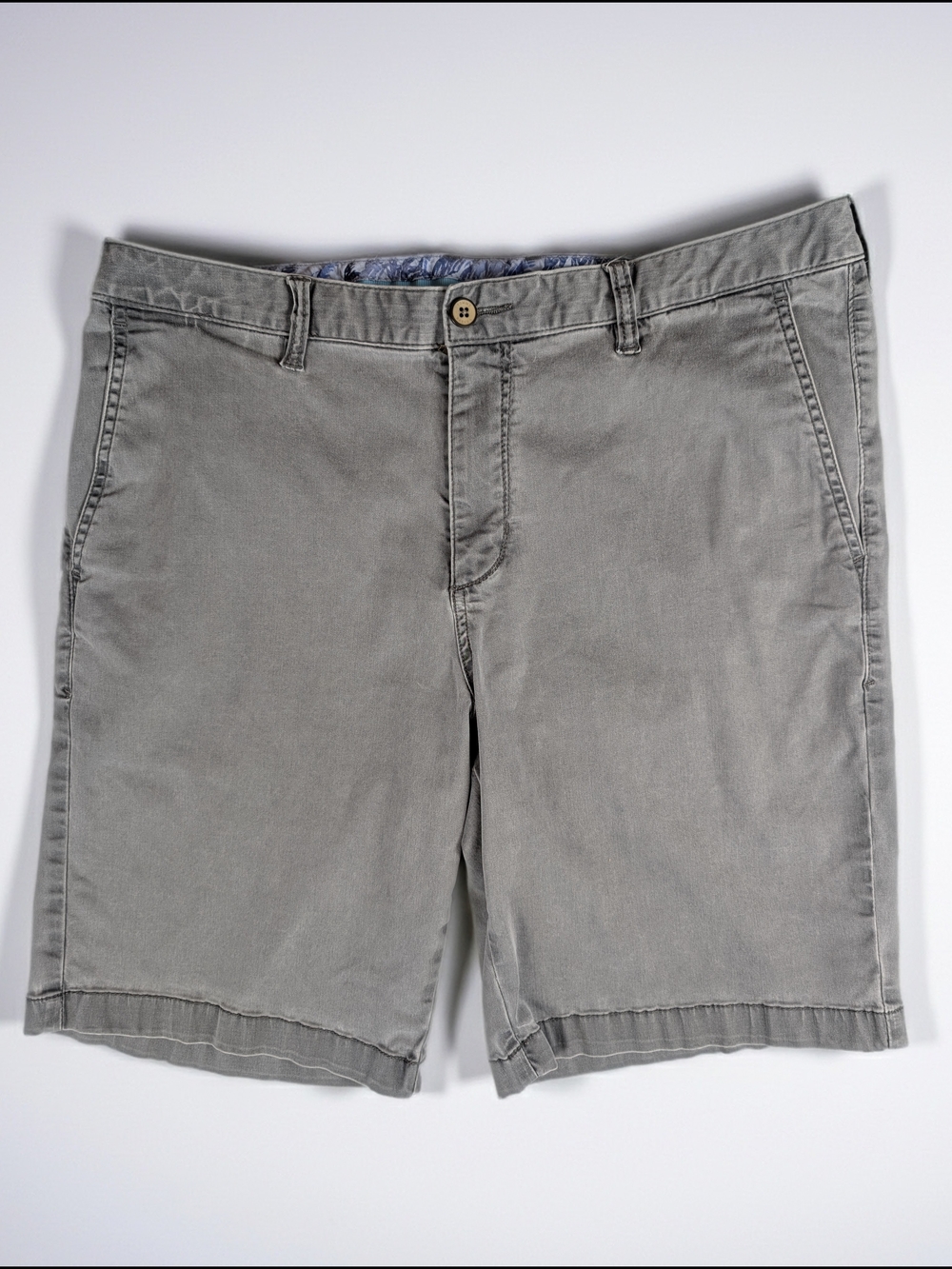 Tommy Bahama Men's Grey Flat Front Shorts